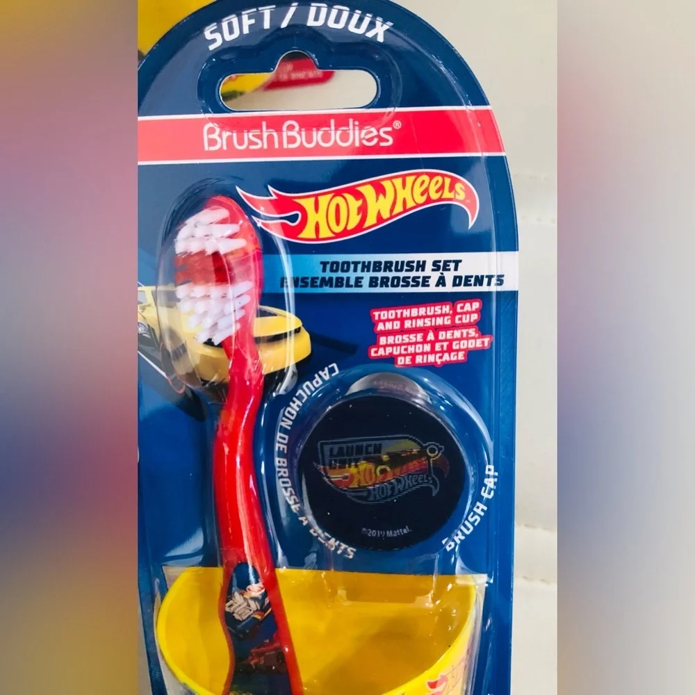 Hot wheels 3pc brush buddies soft ergonomic toothbrush, cap and rinsing cup‎ new